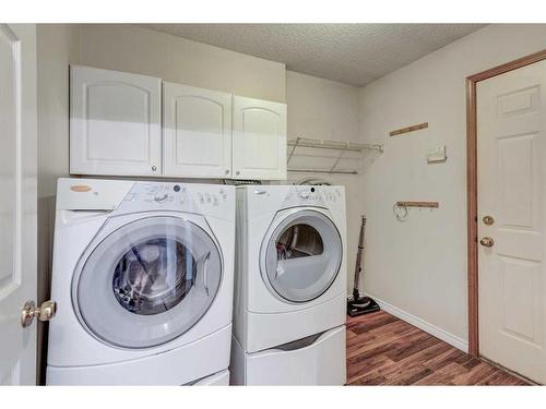 115 Mt Apex Crescent Se, Calgary, AB - Indoor Photo Showing Laundry Room