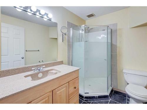 115 Mt Apex Crescent Se, Calgary, AB - Indoor Photo Showing Bathroom