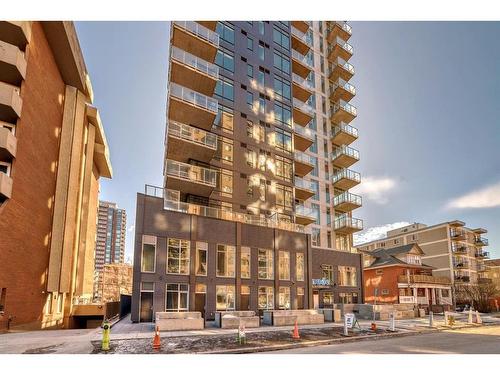 202-1319 14 Avenue Sw, Calgary, AB - Outdoor With Balcony With Facade