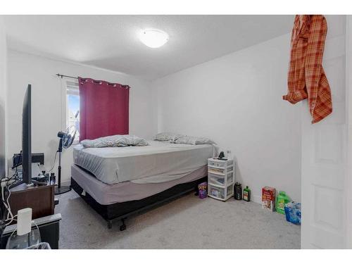 171 Homestead Drive, Calgary, AB - Indoor Photo Showing Bedroom