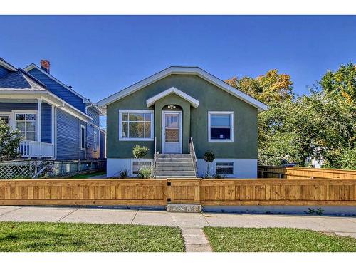 433 7A Street Ne, Calgary, AB - Outdoor