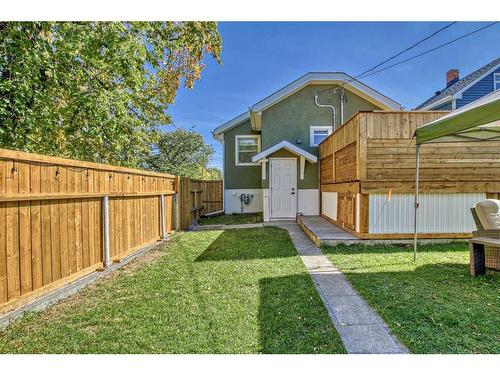 433 7A Street Ne, Calgary, AB - Outdoor