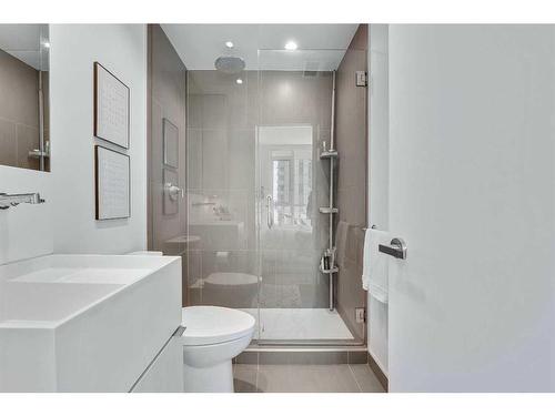 2104-615 6 Avenue Se, Calgary, AB - Indoor Photo Showing Bathroom