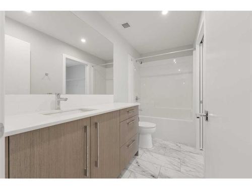 2212-60 Skyview Ranch Road Ne, Calgary, AB - Indoor Photo Showing Bathroom