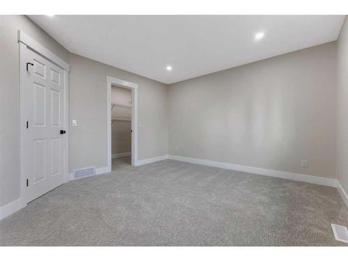 250 Cougar Plateau Mews Sw, Calgary, AB - Indoor Photo Showing Other Room