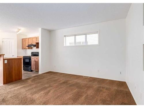 18 Cranwell Common Se, Calgary, AB - Indoor