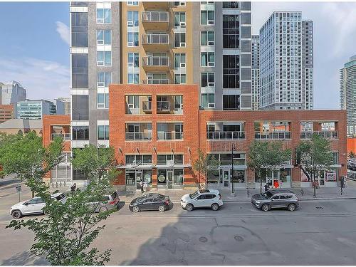 202-1410 1 Street Se, Calgary, AB - Outdoor With Facade