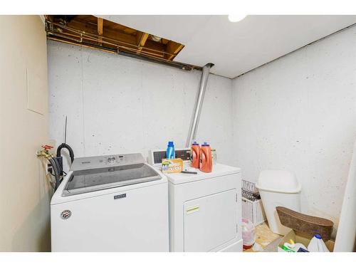 512 Northmount Drive Nw, Calgary, AB - Indoor Photo Showing Laundry Room