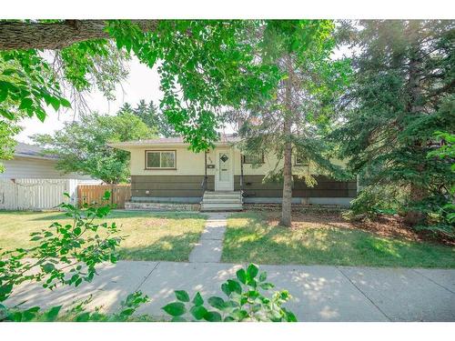 512 Northmount Drive Nw, Calgary, AB - Outdoor