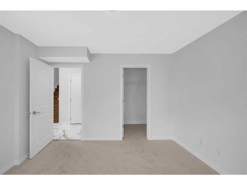 48 Walden Walk Se, Calgary, AB - Indoor Photo Showing Other Room