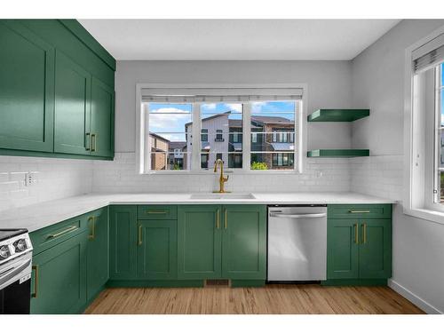 48 Walden Walk Se, Calgary, AB - Indoor Photo Showing Kitchen