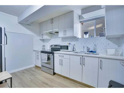 62 Taracove Estate Drive Ne, Calgary, AB - Indoor Photo Showing Kitchen