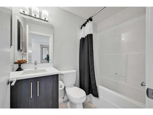 107-16 Sage Hill Terrace, Calgary, AB - Indoor Photo Showing Bathroom