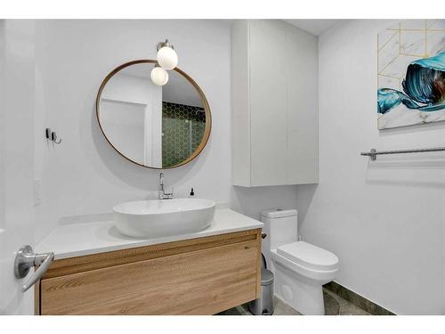 52 Woodstock Way Sw, Calgary, AB - Indoor Photo Showing Bathroom