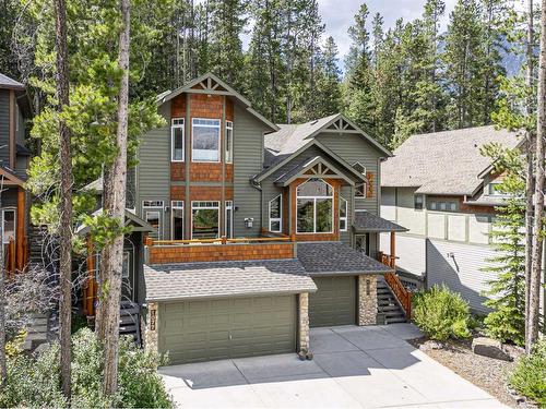 1077 Wilson Way, Canmore, AB - Outdoor With Facade