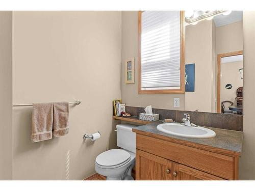 1077 Wilson Way, Canmore, AB - Indoor Photo Showing Bathroom