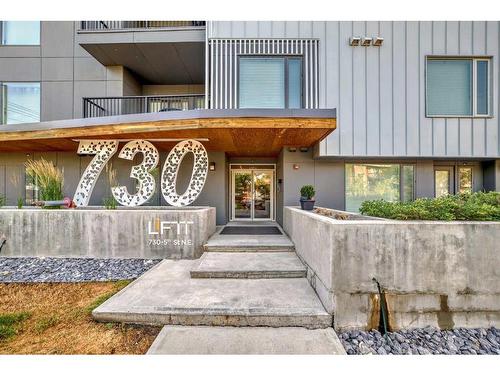 208-730 5 Street Ne, Calgary, AB - Outdoor With Balcony