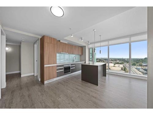 1202-1188 3 Street Se, Calgary, AB - Indoor Photo Showing Kitchen