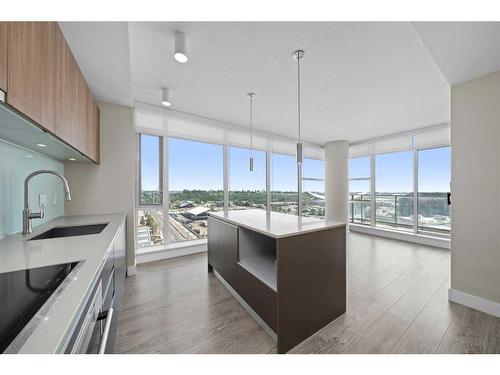 1202-1188 3 Street Se, Calgary, AB - Indoor Photo Showing Kitchen With Upgraded Kitchen