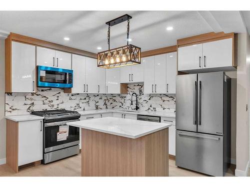 21 Aberdare Way Ne, Calgary, AB - Indoor Photo Showing Kitchen