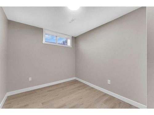 21 Aberdare Way Ne, Calgary, AB - Indoor Photo Showing Other Room