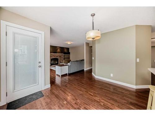 160 Sandringham Close Nw, Calgary, AB - Indoor