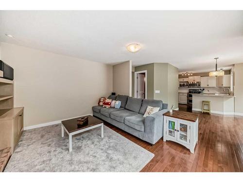 160 Sandringham Close Nw, Calgary, AB - Indoor Photo Showing Living Room