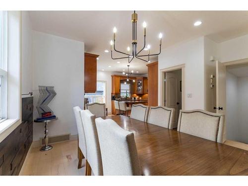 2431 24A Street Sw, Calgary, AB - Indoor Photo Showing Dining Room