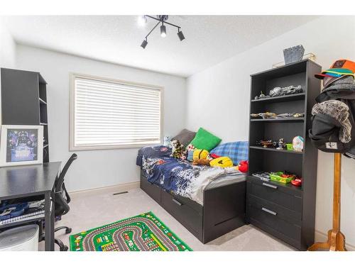 2431 24A Street Sw, Calgary, AB - Indoor Photo Showing Other Room