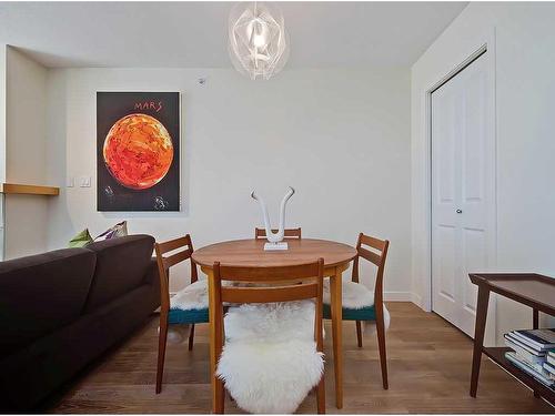 904-1088 6 Avenue Sw, Calgary, AB - Indoor Photo Showing Dining Room