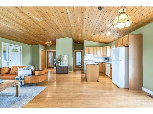 144003 370 Avenue West, Rural Foothills County, AB - Indoor Photo Showing Other Room