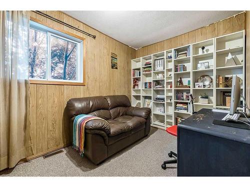 144003 370 Avenue West, Rural Foothills County, AB - Indoor Photo Showing Office