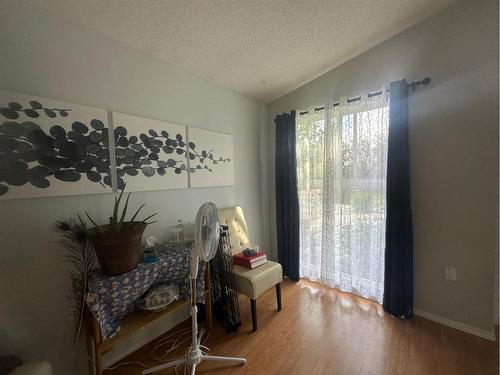 1206 20 Street, Didsbury, AB - Indoor Photo Showing Other Room