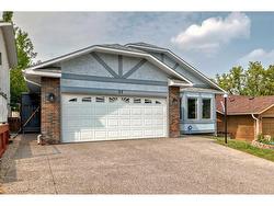 23 Sanderling Rise NW Calgary, AB T3K 3B1