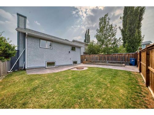 23 Sanderling Rise Nw, Calgary, AB - Outdoor With Exterior