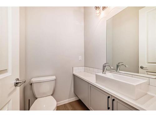 230 Aquila Drive Nw, Calgary, AB - Indoor Photo Showing Bathroom