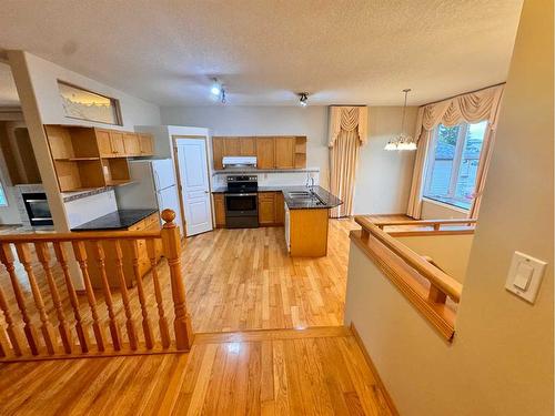 72 Millview Way Sw, Calgary, AB - Indoor Photo Showing Kitchen