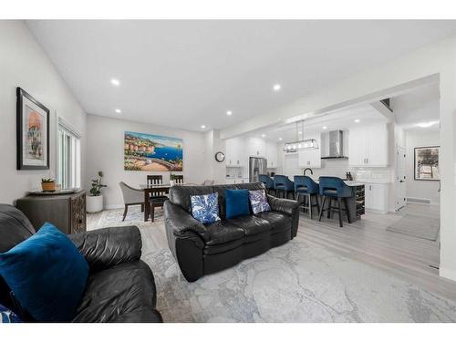 104 Sage Hill Crescent Nw, Calgary, AB - Indoor Photo Showing Living Room