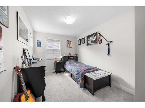 104 Sage Hill Crescent Nw, Calgary, AB - Indoor Photo Showing Bedroom