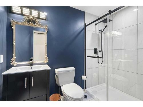 104 Christie Knoll Heights Sw, Calgary, AB - Indoor Photo Showing Bathroom