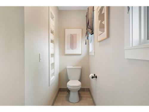 104 Christie Knoll Heights Sw, Calgary, AB - Indoor Photo Showing Bathroom