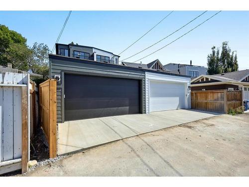 1423 Child Avenue Ne, Calgary, AB - Outdoor