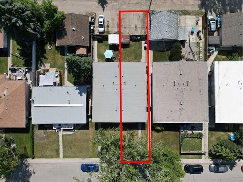 7325-7327 37 Avenue Nw, Calgary, AB - Outdoor