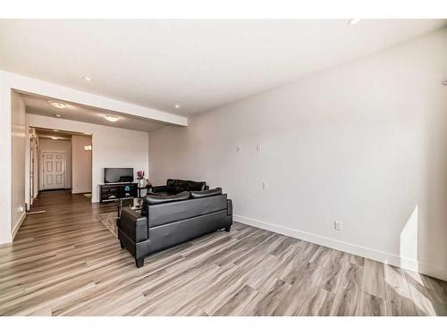 146 Homestead Park Ne, Calgary, AB - Indoor