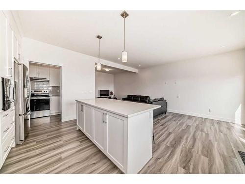 146 Homestead Park Ne, Calgary, AB - Indoor Photo Showing Kitchen