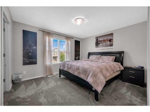 31 Nolanfield Terrace Nw, Calgary, AB - Indoor Photo Showing Bedroom