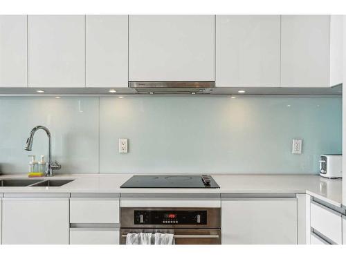 3503-1122 3 Street Se, Calgary, AB - Indoor Photo Showing Kitchen With Double Sink