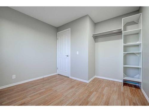 171 Erin Woods Drive Se, Calgary, AB - Indoor Photo Showing Other Room