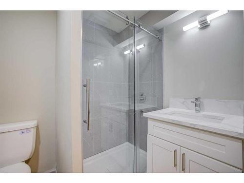 171 Erin Woods Drive Se, Calgary, AB - Indoor Photo Showing Bathroom