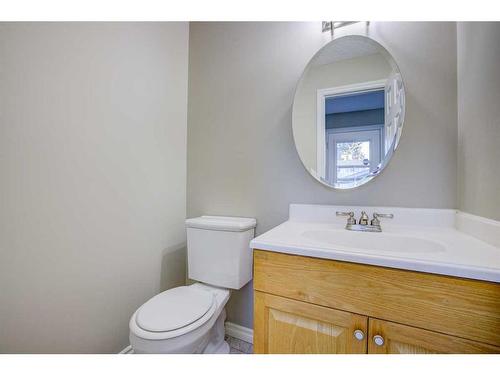 171 Erin Woods Drive Se, Calgary, AB - Indoor Photo Showing Bathroom